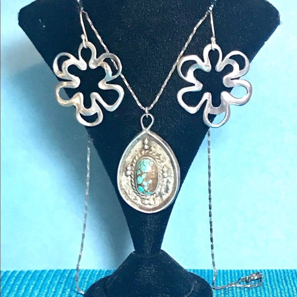 Sterling Vintage Navajo Necklace & Earrings